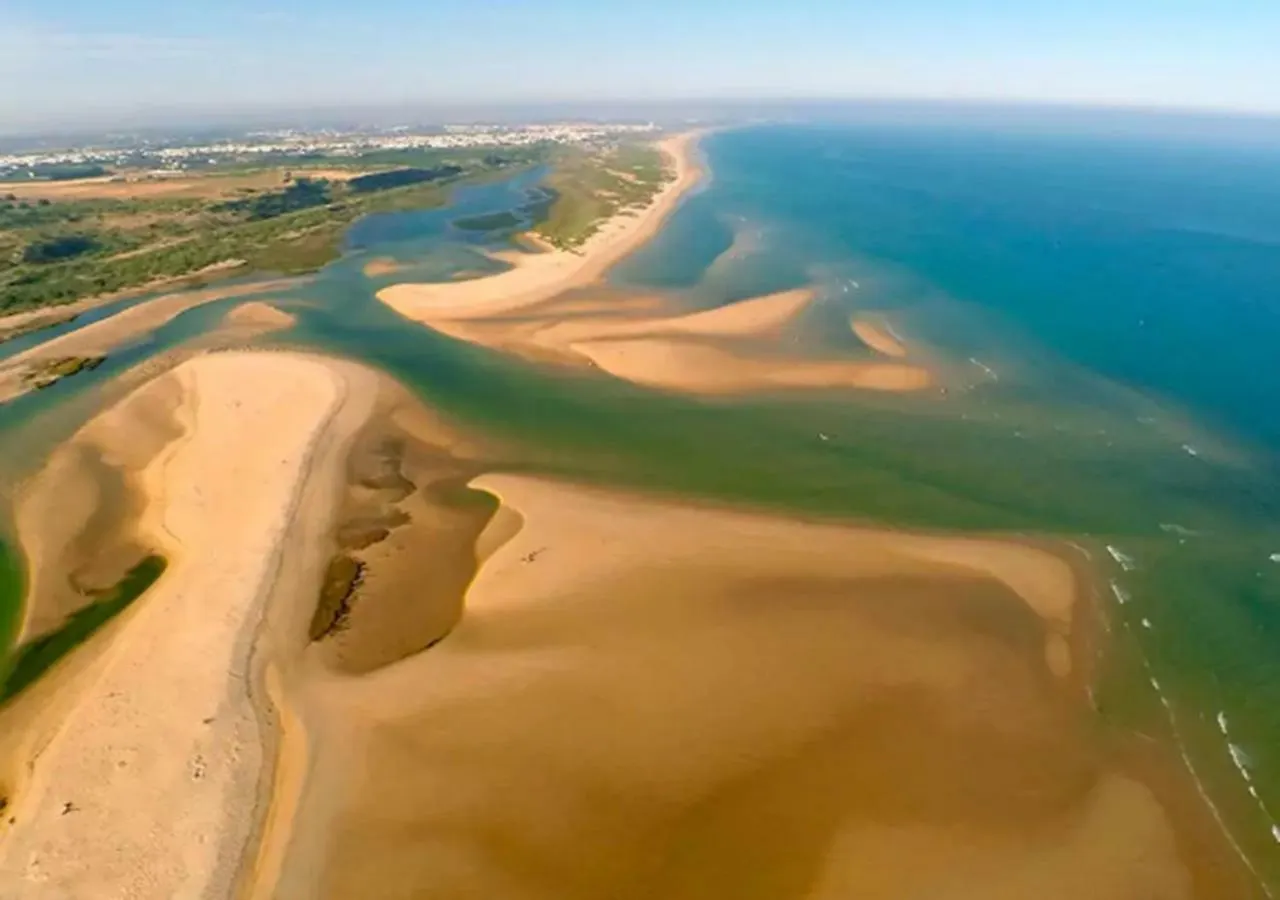 Manta Rota Holiday Home